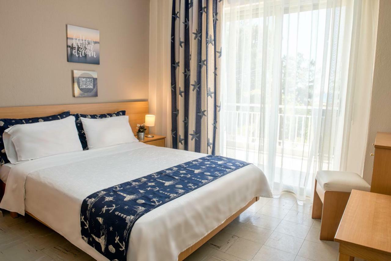 Georgalas Rest Apartments Nea Kallikrateia Екстериор снимка