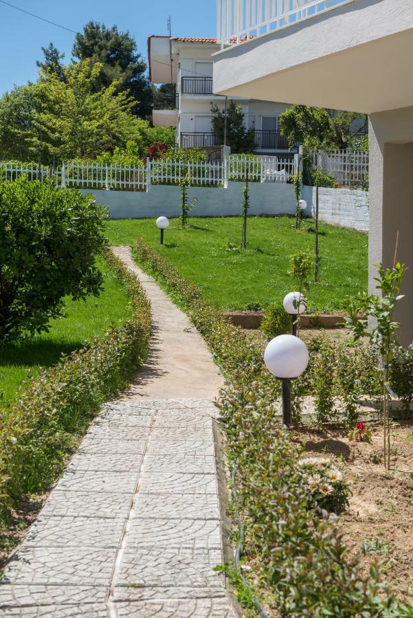 Georgalas Rest Apartments Nea Kallikrateia Екстериор снимка